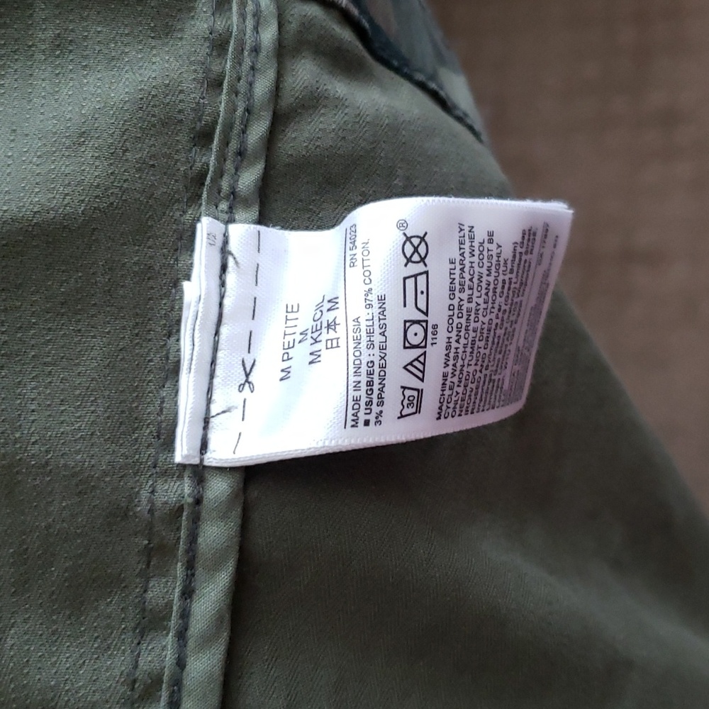 Gap overaized camo utility twill 4 pocket jacket - Picture 6 of 11